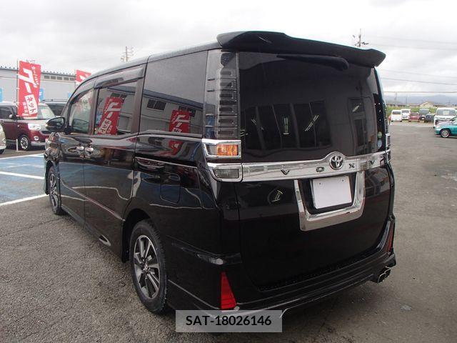 Toyota VOXY 2018-03 321570-5