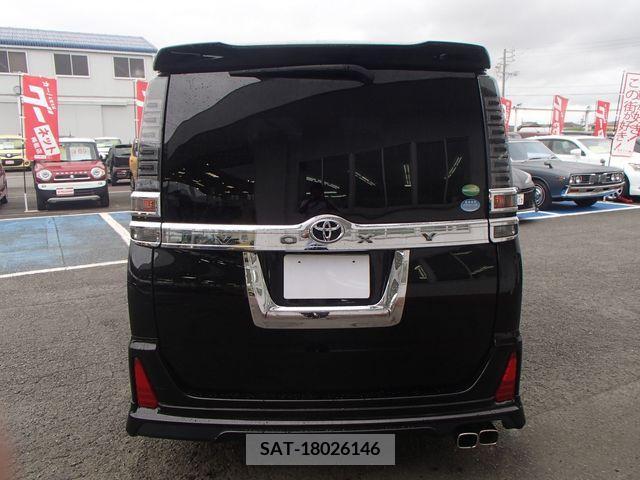 Toyota VOXY 2018-03 321570-6