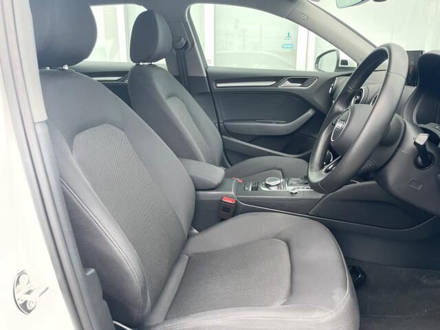 Audi A3 2019-10 23571-10