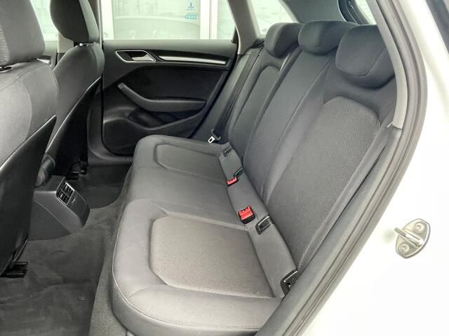 Audi A3 2019-10 23571-13