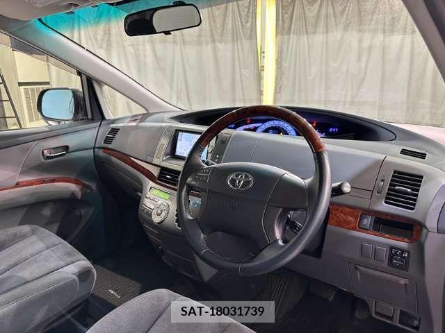 Toyota ESTIMA 2011-12 268723-12