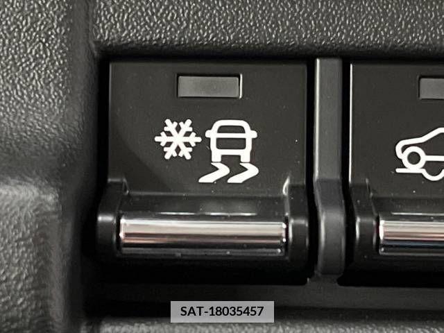 Suzuki HUSTLER 2023-11 379672-4