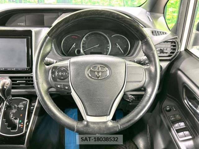 Toyota ESQUIRE 2015-06 337801-11