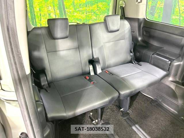 Toyota ESQUIRE 2015-06 337801-10