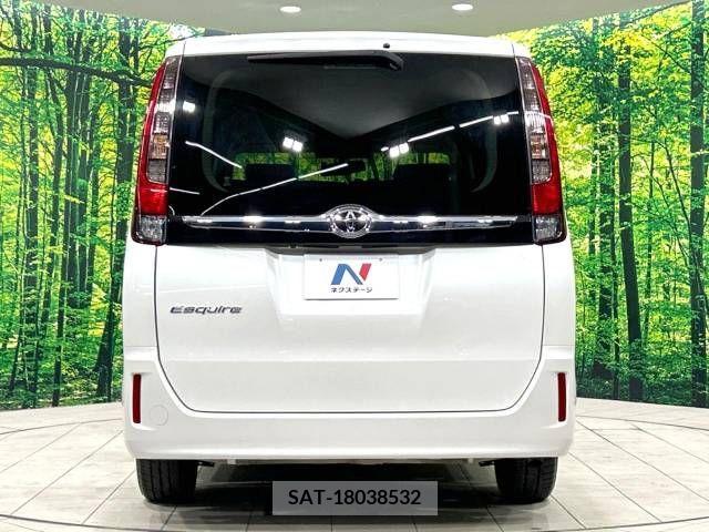 Toyota ESQUIRE 2015-06 337801-16
