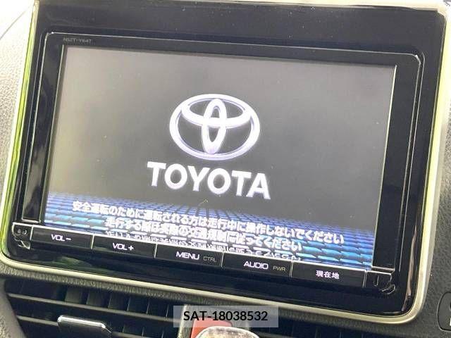 Toyota ESQUIRE 2015-06 337801-4