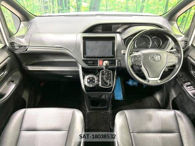 Toyota ESQUIRE 2015-06 337801-1