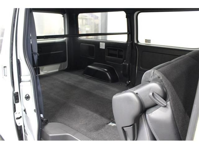 Toyota REGIUSACE VAN 2019-03 23426-26