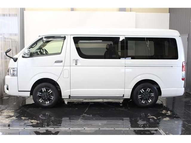 Toyota REGIUSACE VAN 2019-03 23426-7