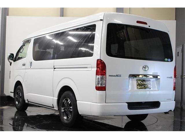Toyota REGIUSACE VAN 2019-03 23426-16
