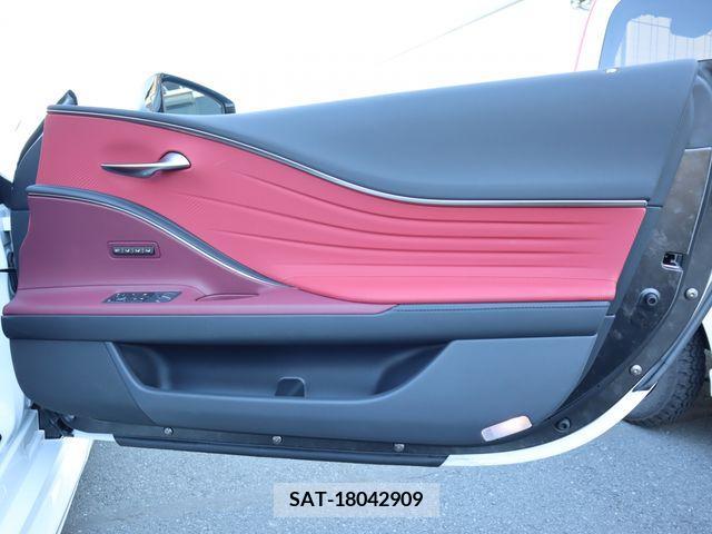 Lexus LC 2022-06 205960-22
