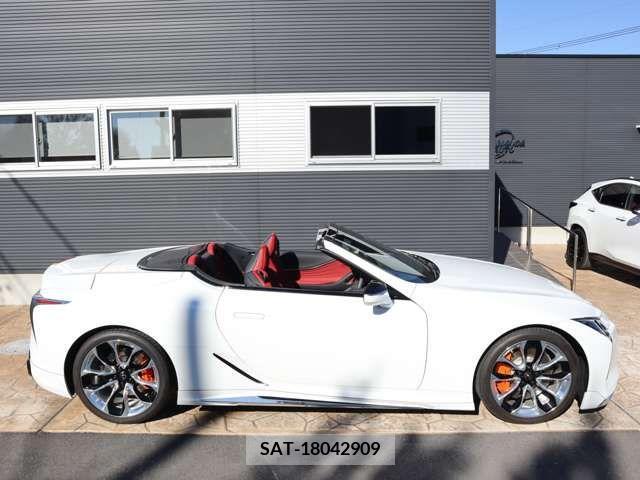 Lexus LC 2022-06 205960-3