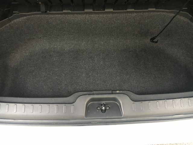Nissan SERENA 2017-04 23051-17