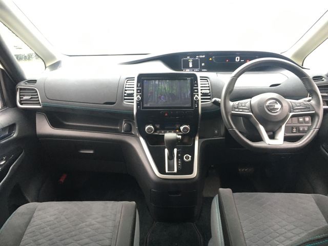 Nissan SERENA 2017-04 23051-5