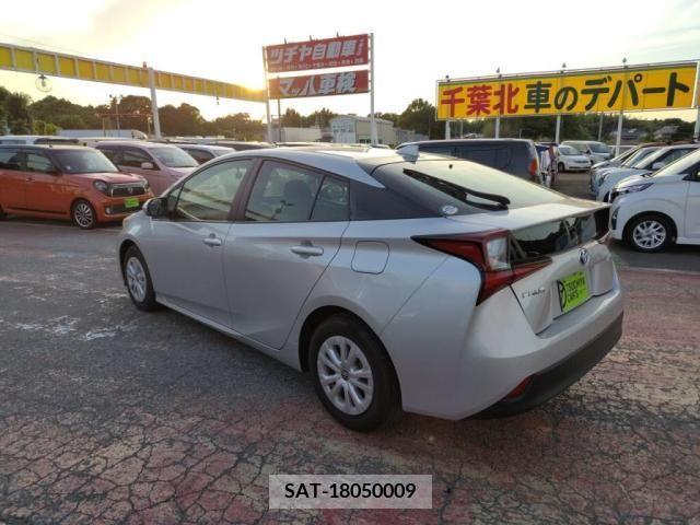 Toyota PRIUS 2021-03 282303-11