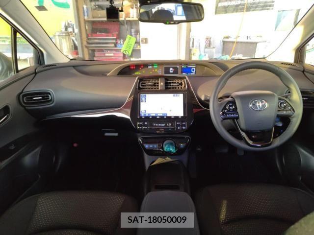 Toyota PRIUS 2021-03 282303-2