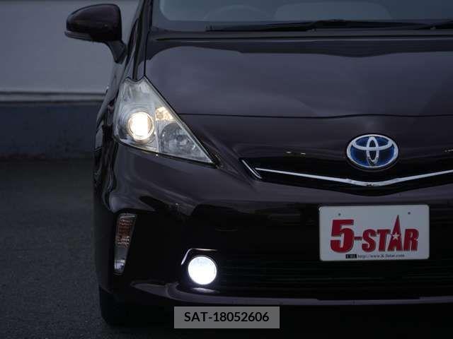 Toyota PRIUS ALPHA 2013-11 381883-13