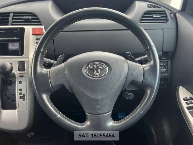 Toyota RACTIS 2010-03 313653-11