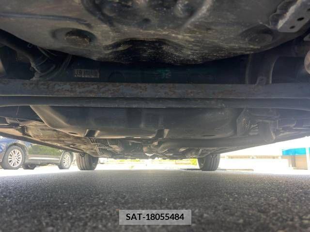 Toyota RACTIS 2010-03 313653-19