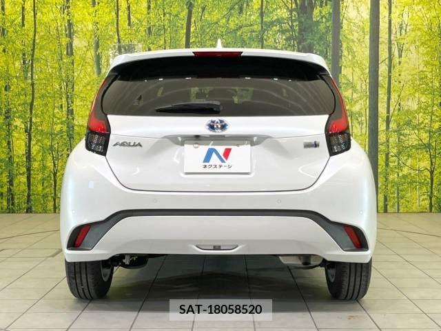 Toyota AQUA 2022-02 338172-15