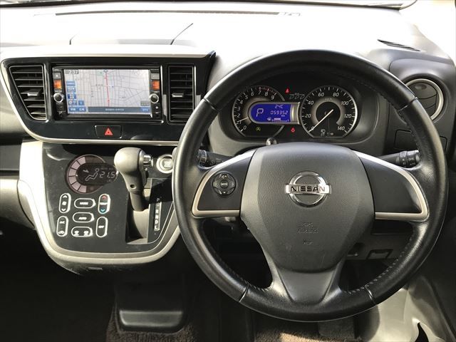 Nissan DAYZ ROOX 2014-11 12295-1