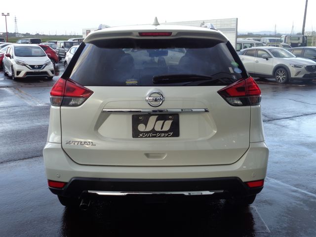 Nissan X-TRAIL 2018-05 9572-6