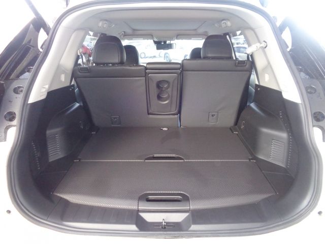 Nissan X-TRAIL 2018-05 9572-24