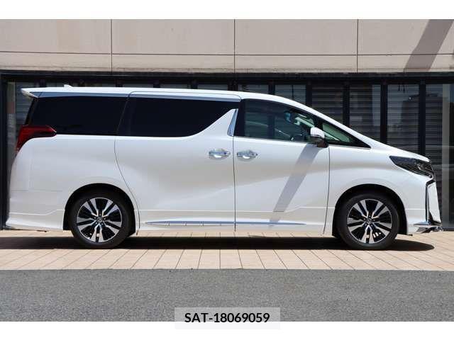 Toyota ALPHARD 2022-05 278536-5