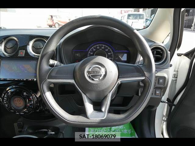 Nissan NOTE 2017-03 279877-3