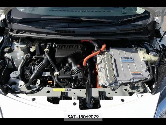 Nissan NOTE 2017-03 279877-12