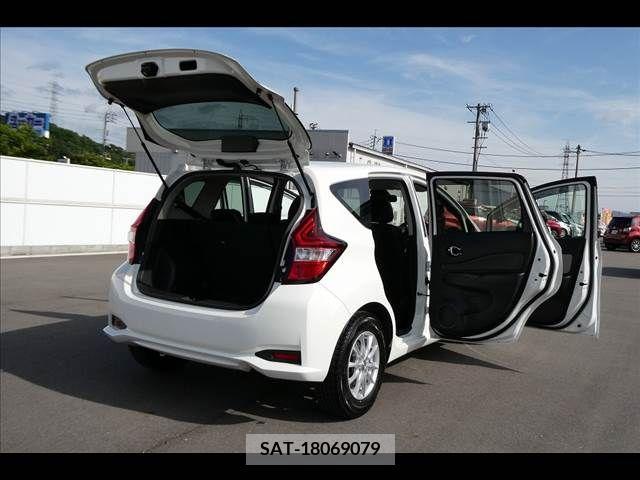 Nissan NOTE 2017-03 279877-19