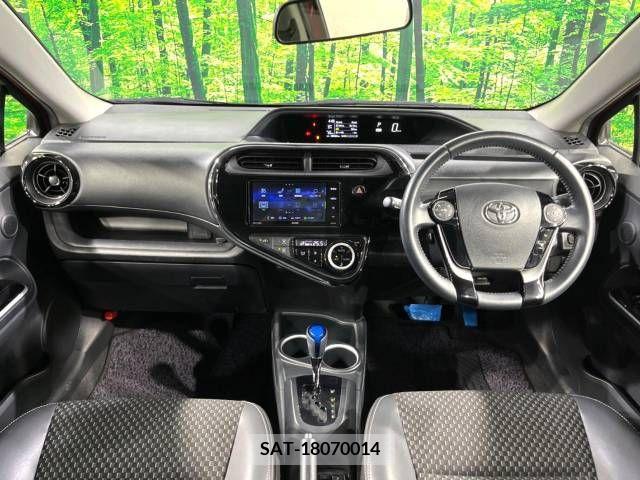 Toyota AQUA 2017-08 314320-1
