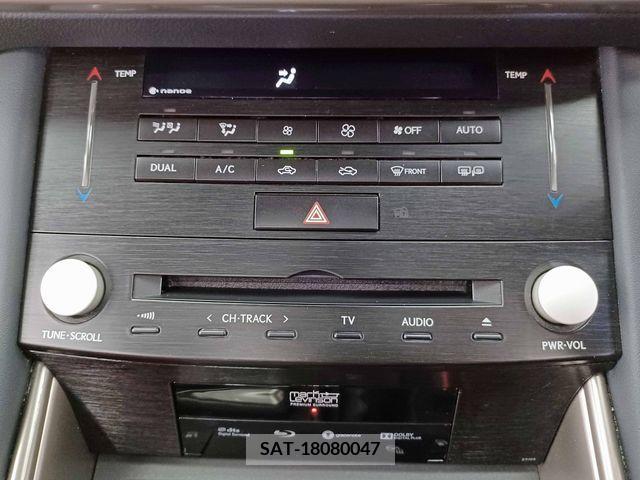 Lexus IS 2017-02 300010-18