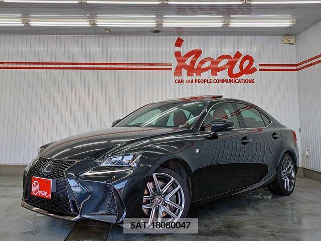 Lexus IS 2017-02 300010-0