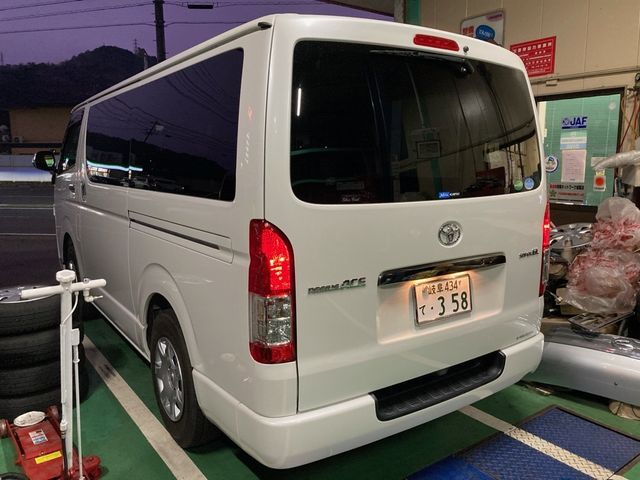Toyota REGIUSACE VAN 2019-11 16459-2