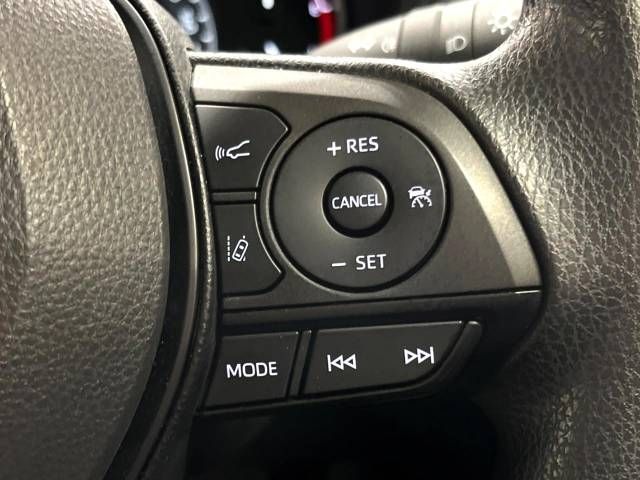 Toyota RAV4 2023-05 13976-4