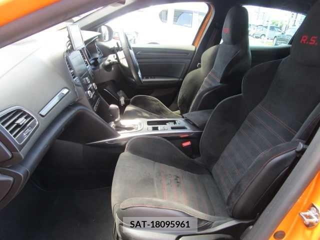 Renault MEGANE 2019-06 342489-16