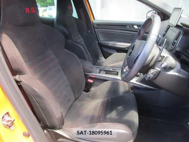 Renault MEGANE 2019-06 342489-3