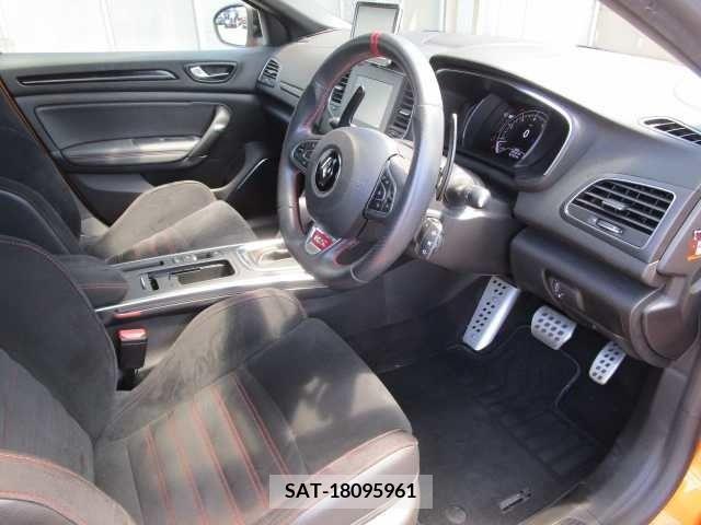 Renault MEGANE 2019-06 342489-2
