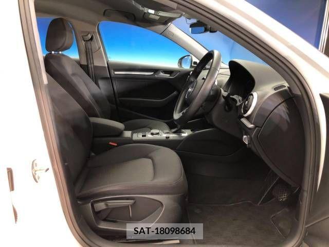 Audi A3 SEDAN 2020-06 356459-8