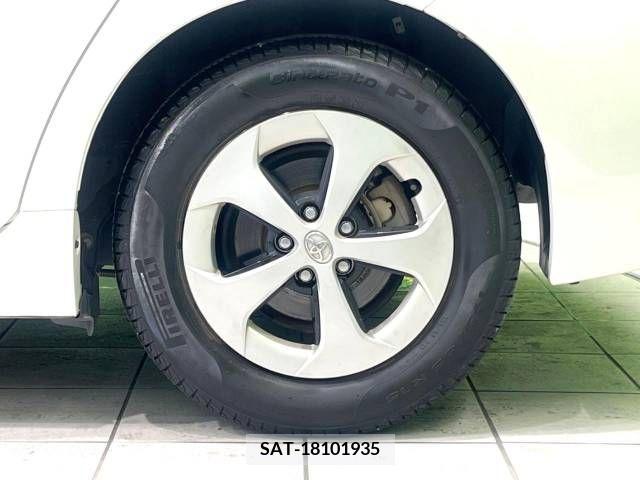 Toyota PRIUS 2013-11 376758-13