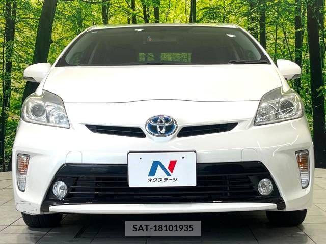 Toyota PRIUS 2013-11 376758-14
