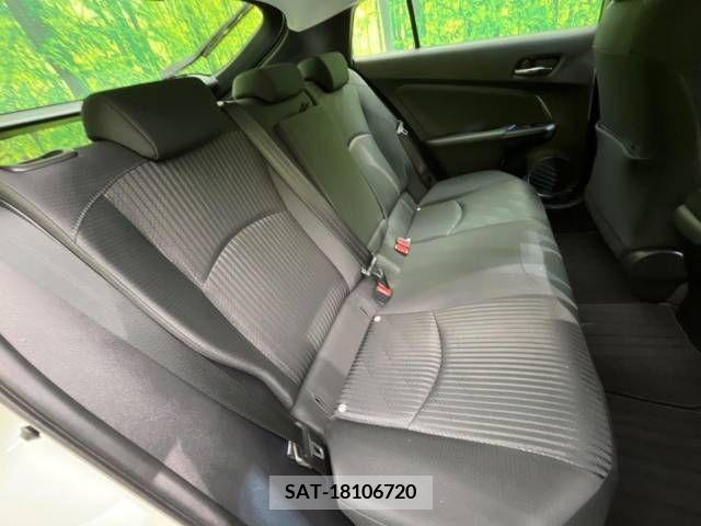 Toyota PRIUS 2019-06 211957-9