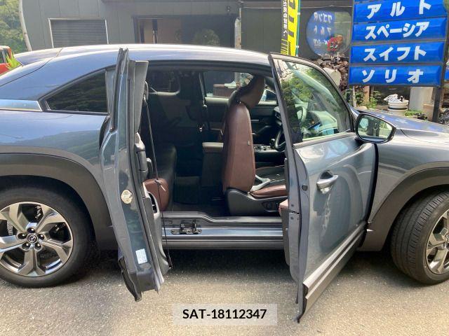 Mazda MX-30 2020-09 392537-6