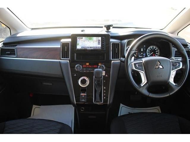 Mitsubishi DELICA D5 2022-03 14890-14