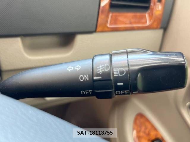 Toyota NOAH 2005-07 300590-6