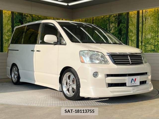Toyota NOAH 2005-07 300590-17