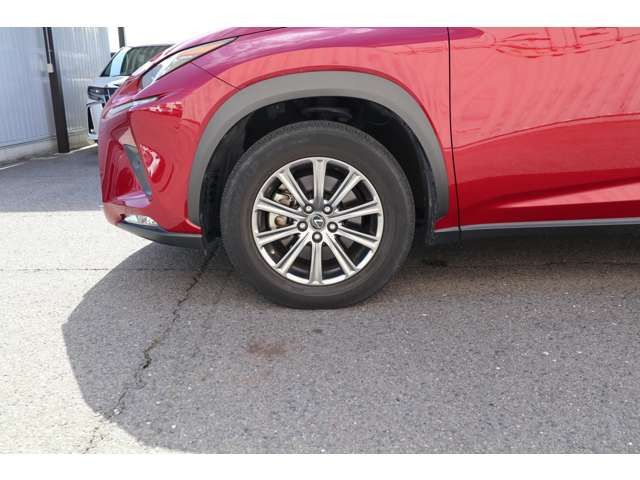 Lexus NX 2018-04 363-1