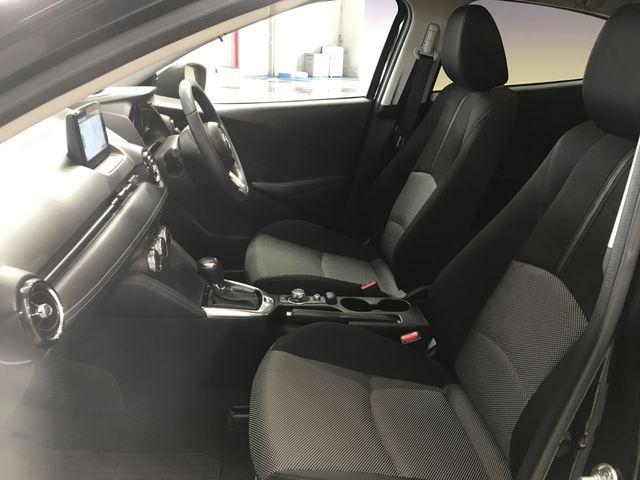 Mazda DEMIO 2017-09 21612-15