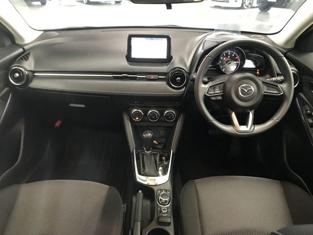 Mazda DEMIO 2017-09 21612-6